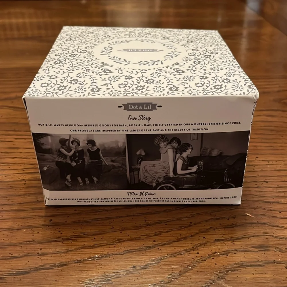 Dot & Lil Rice Flower Teacup Candle,‎ new in package
